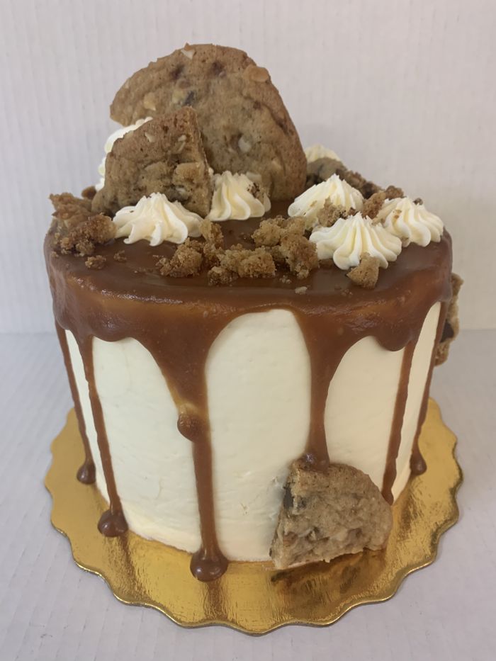 Caramel Drip Cake