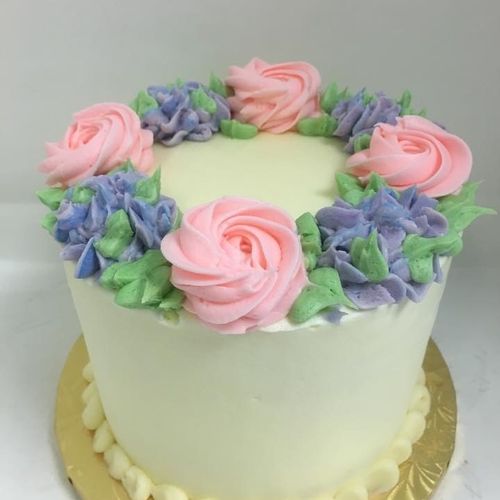 Vintage Floral Wreath 6-Inch Cake serves 6-8