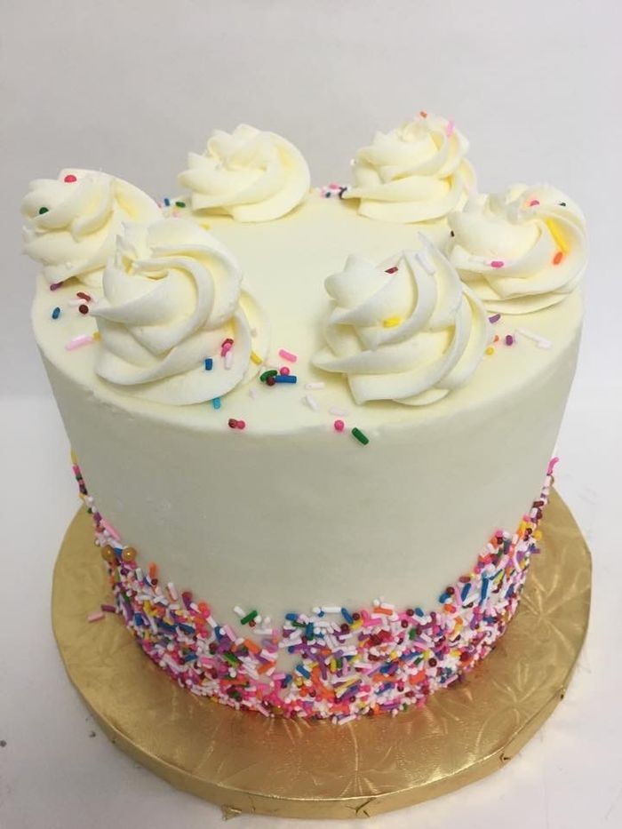 Sprinkle Cake  6" Dbl Layer (serves 12-15)