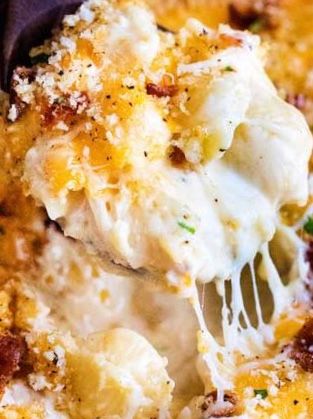 Maple Bacon Mac N Cheese