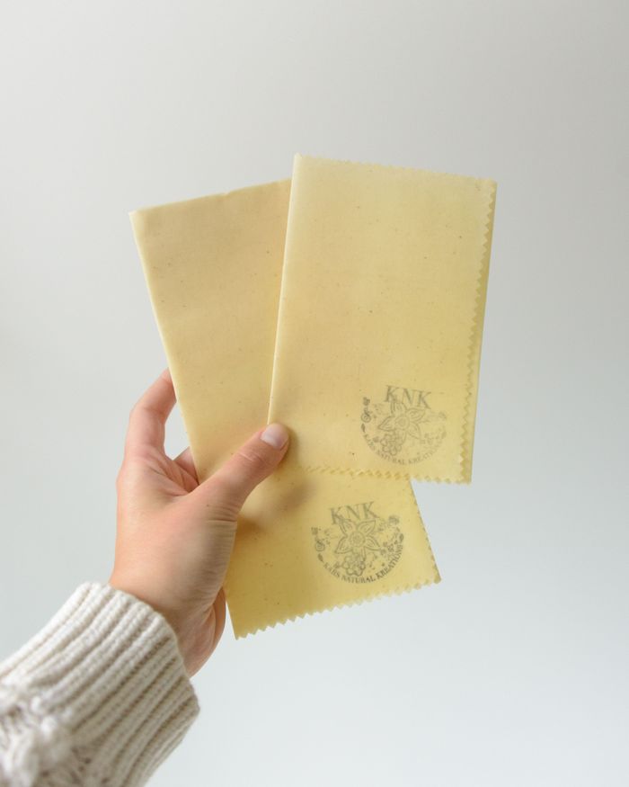 Beeswax Food Wrap 2-Pack (1 Small 1 Large)